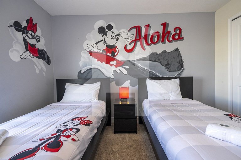 Vacation Home Near Disney, 4 bedrooms