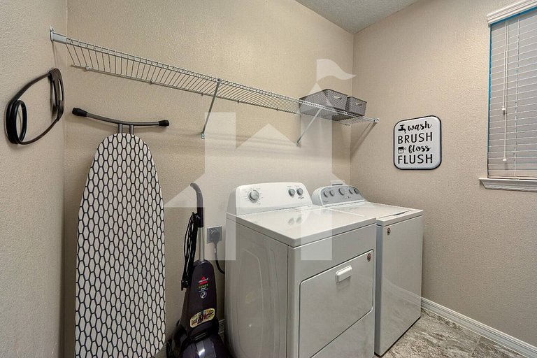 Vacation Home Near Disney, 5 bedrooms