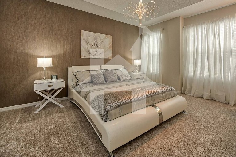 Vacation Home Near Disney, 5 bedrooms