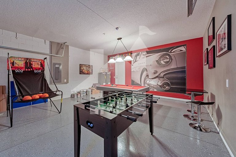 Vacation Home Near Disney, 5 bedrooms