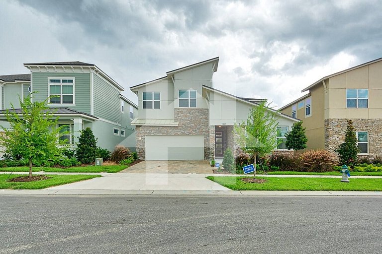 Vacation Home Near Disney, 5 bedrooms