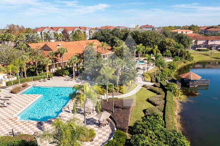 Vacation Home Near Disney, 4 bedrooms