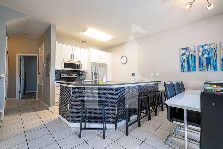 Vacation Home Near Disney, 4 bedrooms