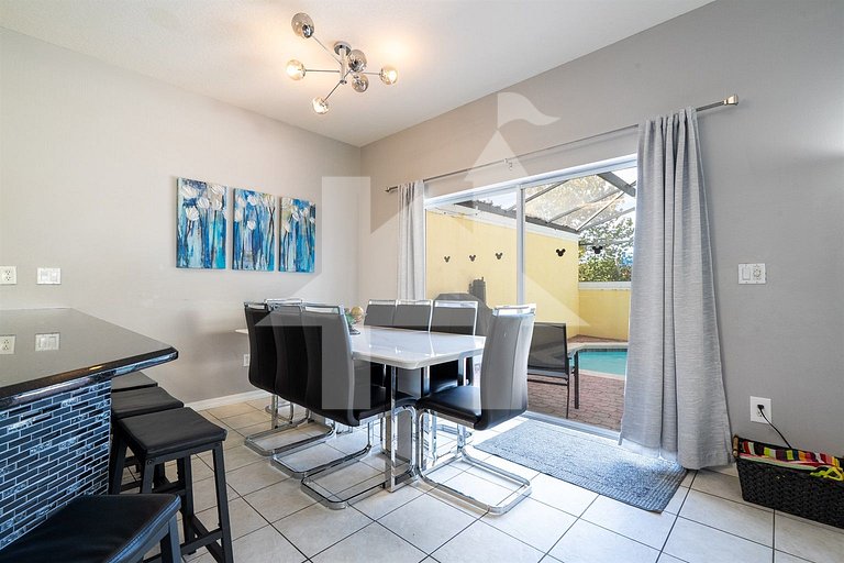 Vacation Home Near Disney, 4 bedrooms