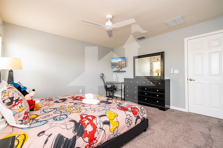 Vacation Home Near Disney, 4 bedrooms