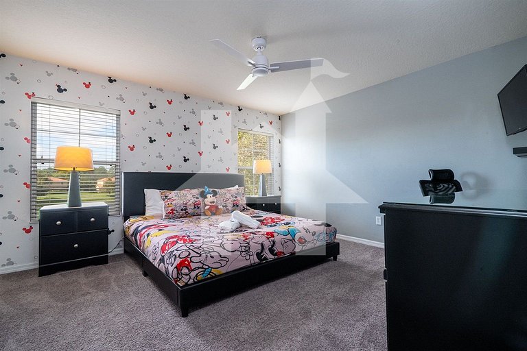Vacation Home Near Disney, 4 bedrooms