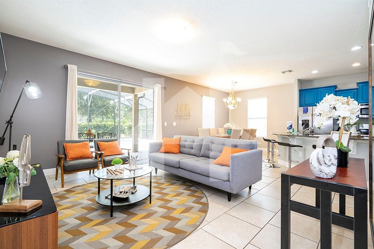 Vacation Home Near Disney, 6 bedrooms