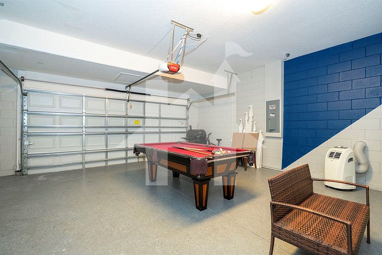 Vacation Home Near Disney, 6 bedrooms