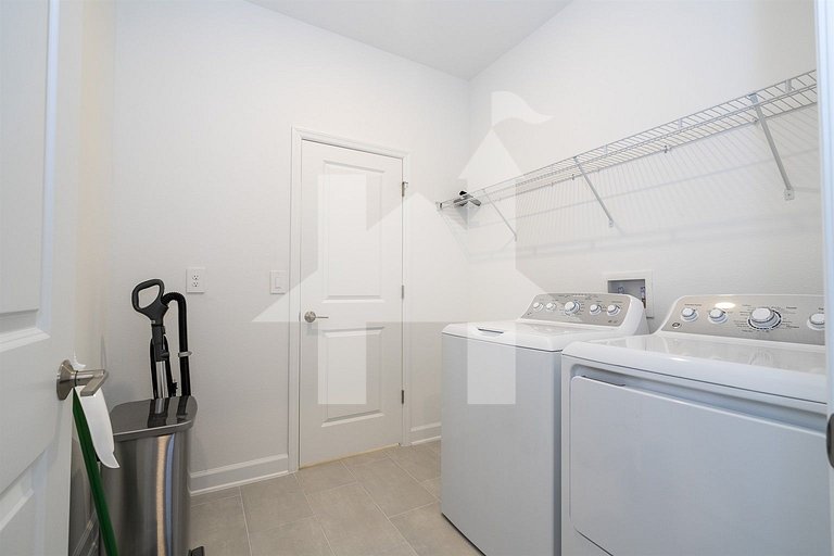 Vacation Home Near Disney, 5 bedrooms