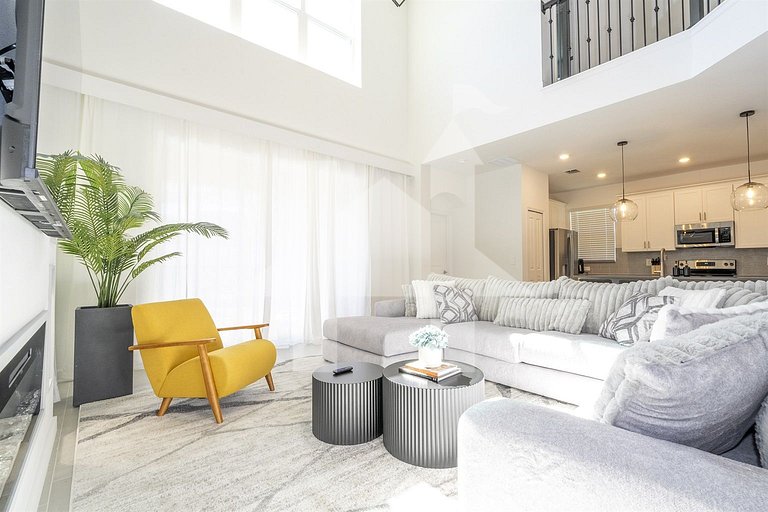 Vacation Home Near Disney, 5 bedrooms