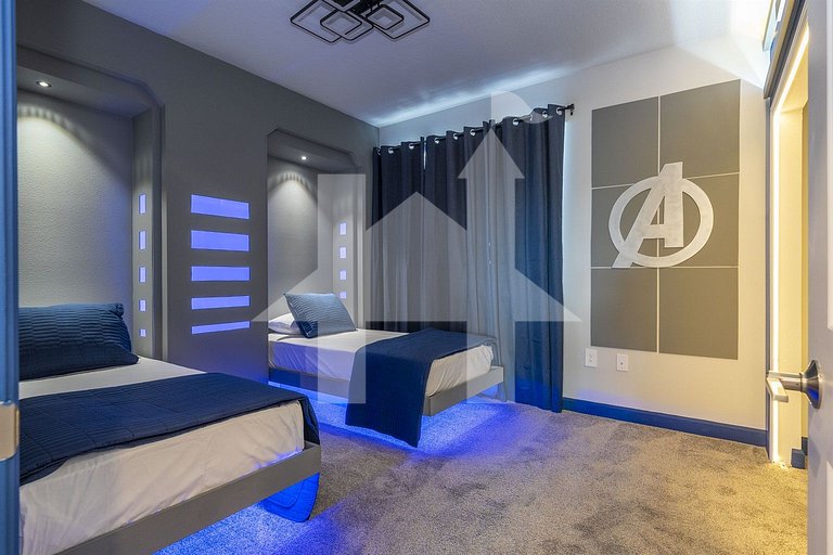 Vacation Home Near Disney, 5 bedrooms