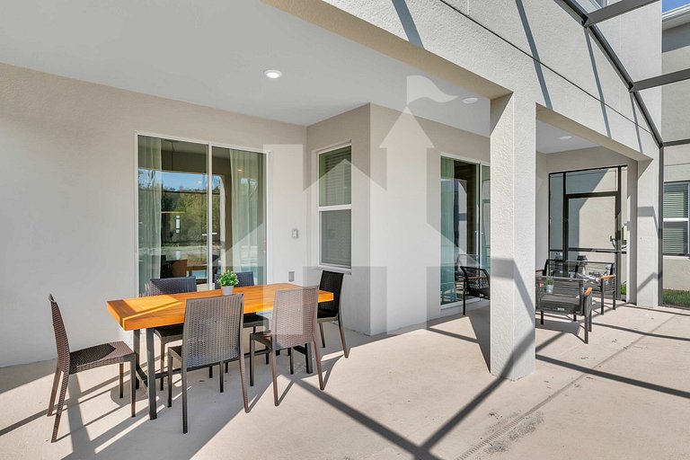 Vacation Home Near Disney, 6 bedrooms