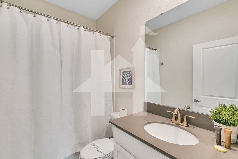 Vacation Home Near Disney, 6 bedrooms