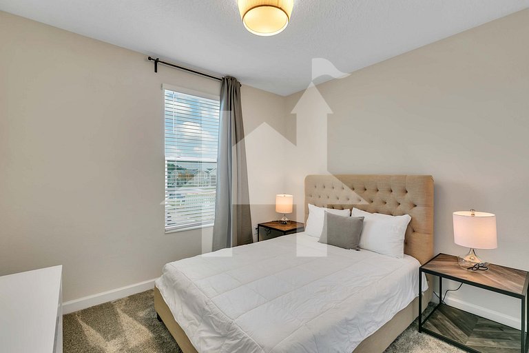 Vacation Home Near Disney, 6 bedrooms