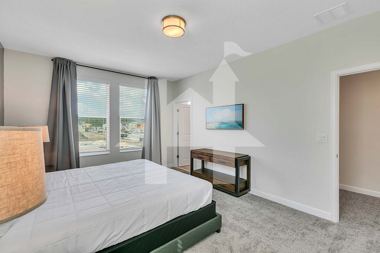 Vacation Home Near Disney, 6 bedrooms