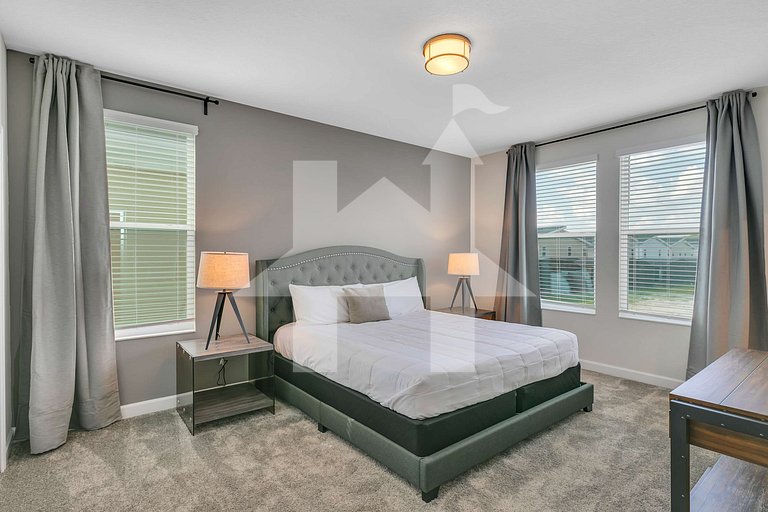 Vacation Home Near Disney, 6 bedrooms