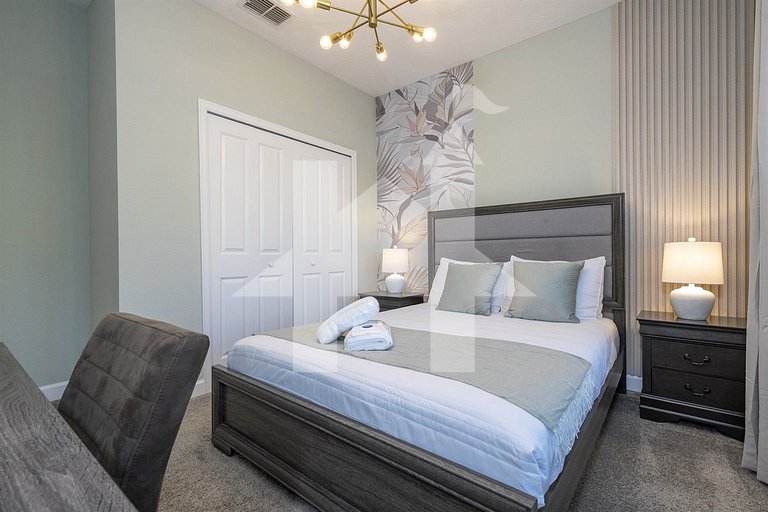 Vacation Home Near Disney, 5 bedrooms