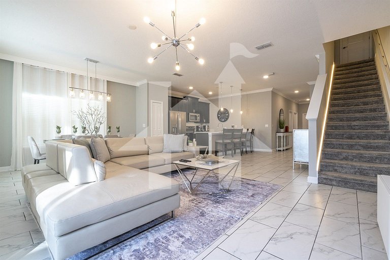 Vacation Home Near Disney, 5 bedrooms