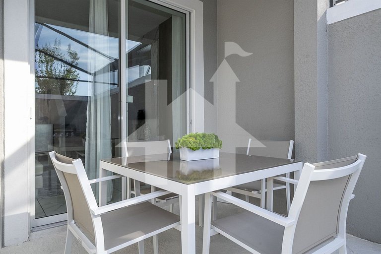 Vacation Home Near Disney, 5 bedrooms