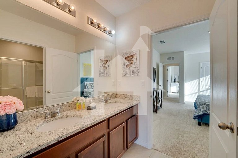 Vacation Home Near Disney, 7 bedrooms