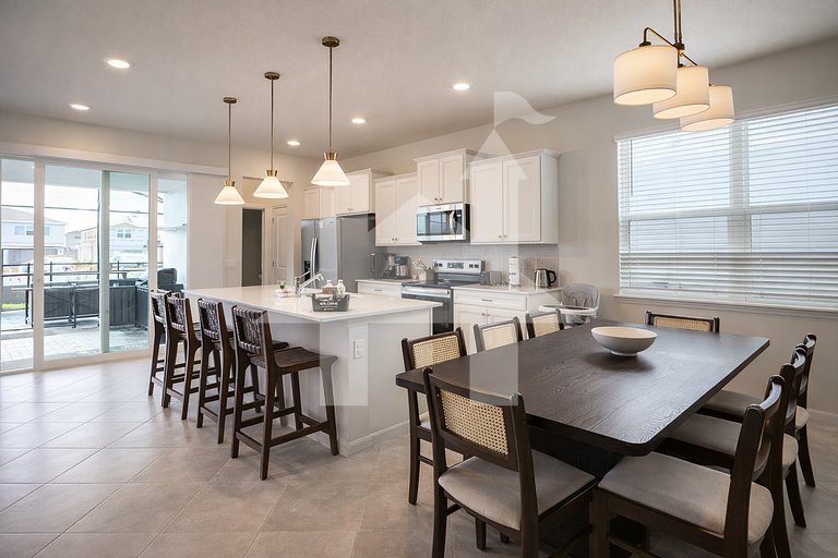 Vacation Home Near Disney, 5 bedrooms