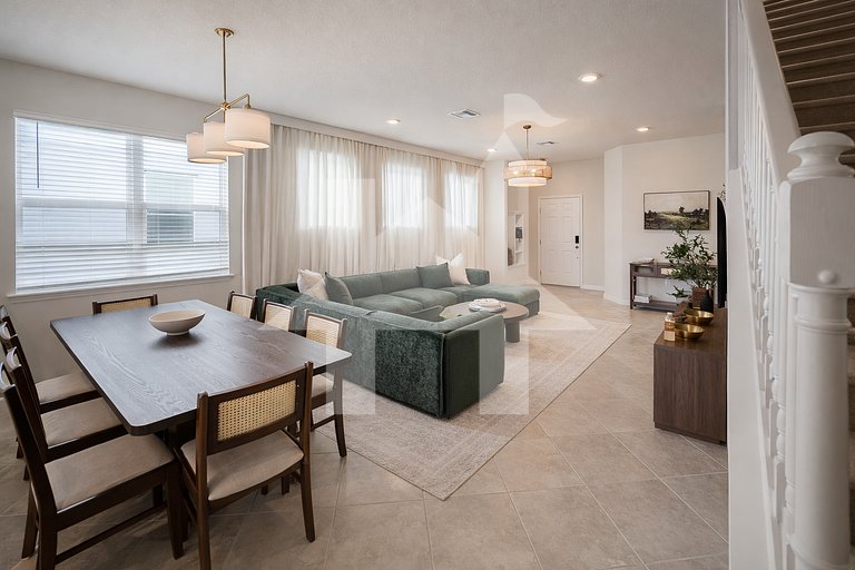 Vacation Home Near Disney, 5 bedrooms