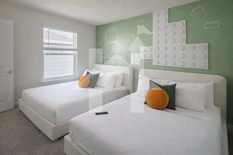 Vacation Home Near Disney, 5 bedrooms