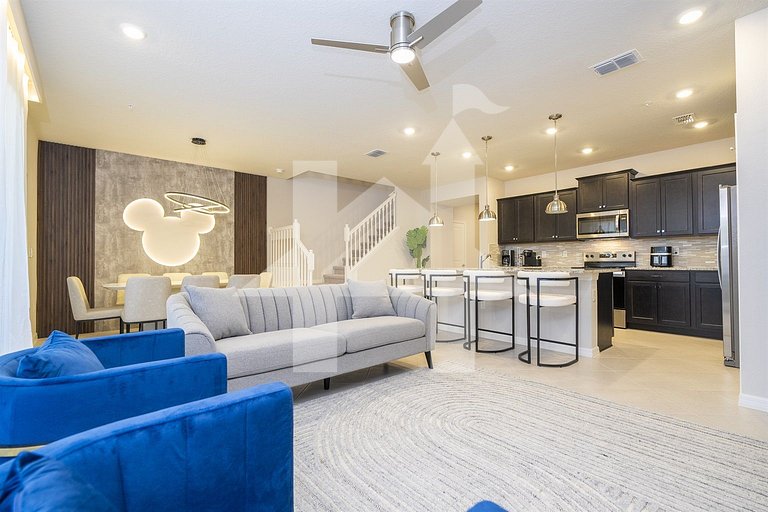 Vacation Home Near Disney, 5 bedrooms