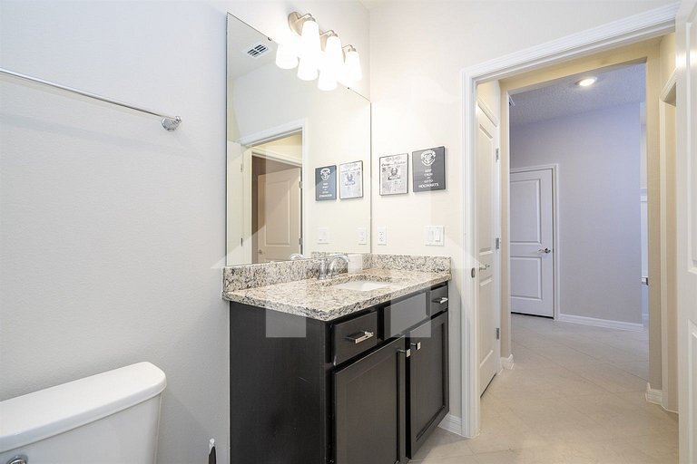 Vacation Home Near Disney, 5 bedrooms