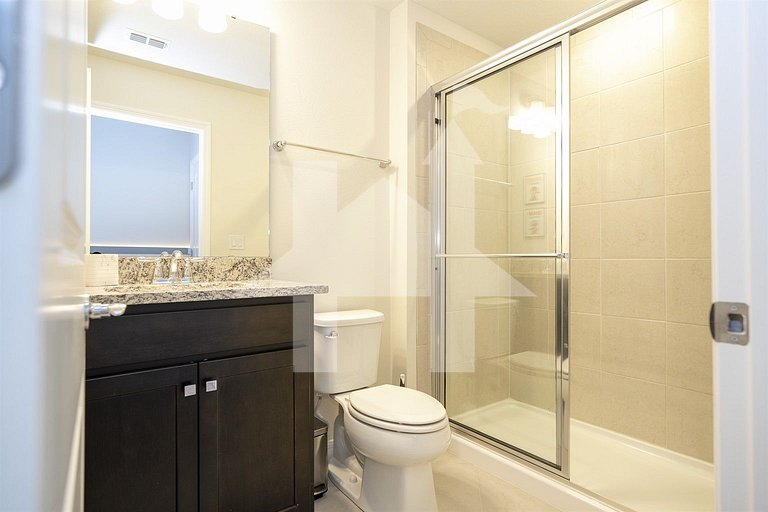 Vacation Home Near Disney, 5 bedrooms