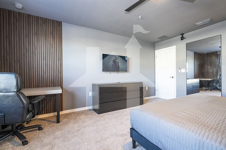 Vacation Home Near Disney, 5 bedrooms