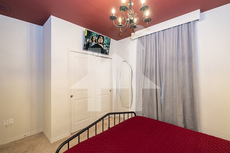 Vacation Home Near Disney, 5 bedrooms