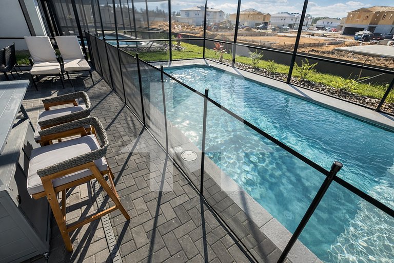 Vacation Home Near Disney, 5 bedrooms