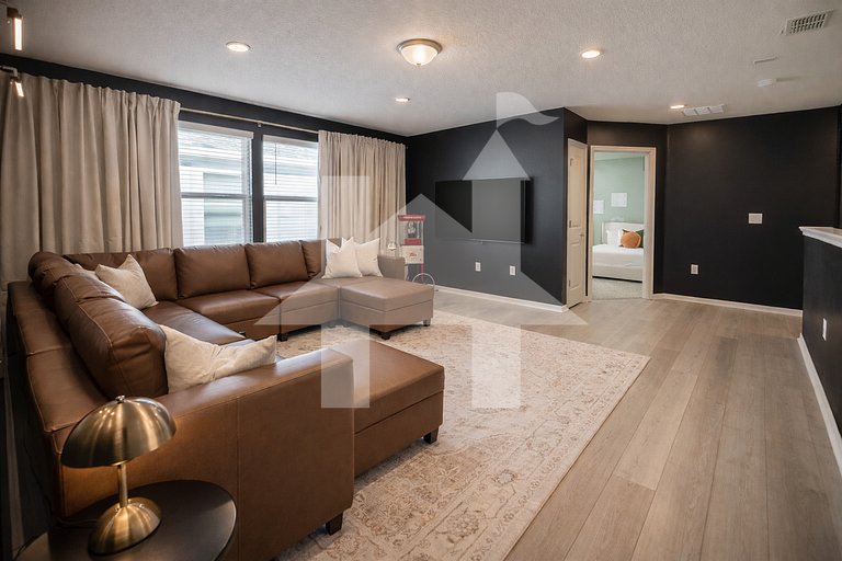 Vacation Home Near Disney, 5 bedrooms