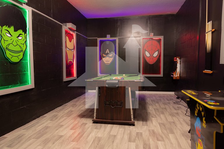 Vacation Home Near Disney, 5 bedrooms