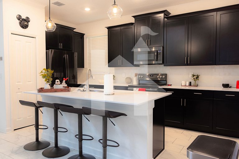 Vacation Home Near Disney, 5 bedrooms