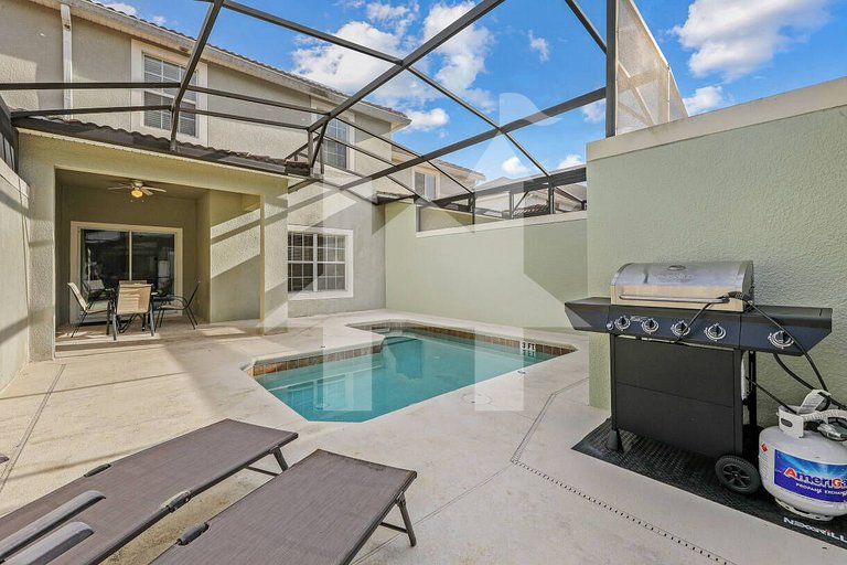 Vacation Home Near Disney, 4 bedrooms