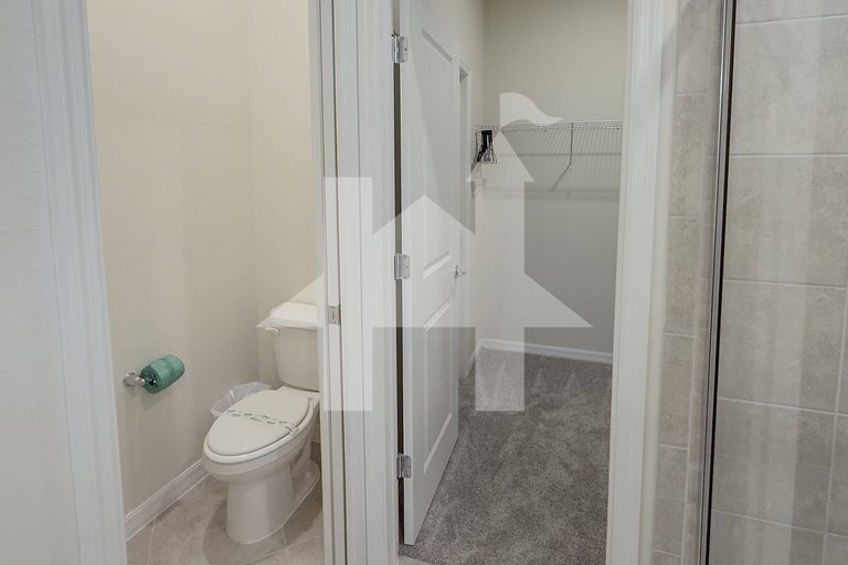 Vacation Home Near Disney, 5 bedrooms