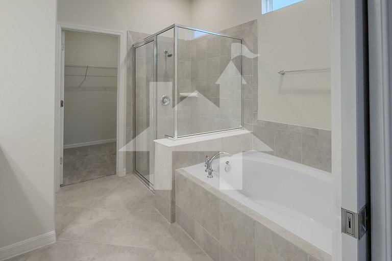 Vacation Home Near Disney, 5 bedrooms