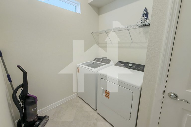 Vacation Home Near Disney, 5 bedrooms