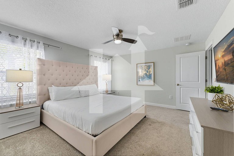 Vacation Home Near Disney, 4 bedrooms