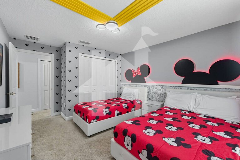 Vacation Home Near Disney, 4 bedrooms