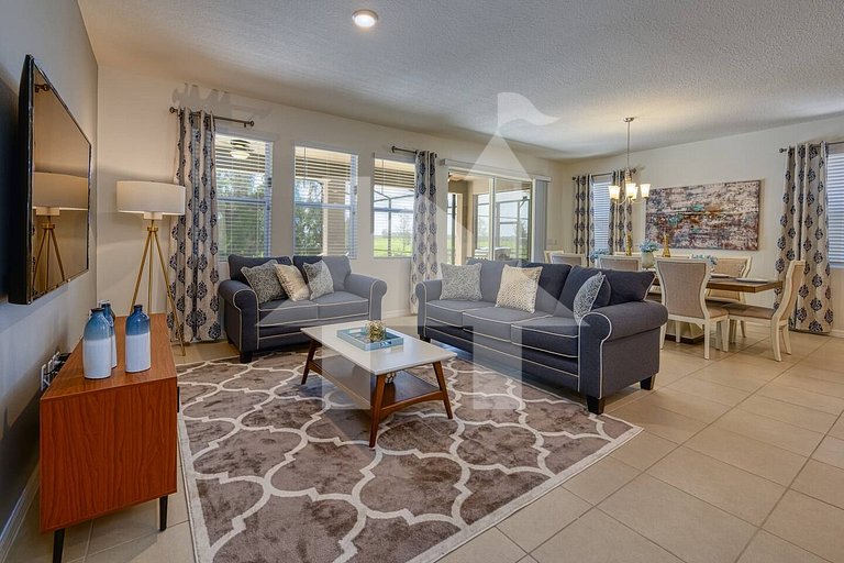 Vacation Home Near Disney, 6 bedrooms