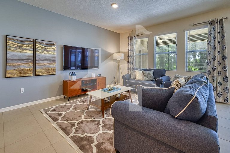 Vacation Home Near Disney, 6 bedrooms