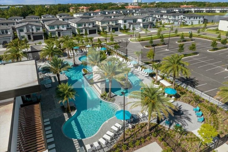 Vacation Home Near Disney, 12 bedrooms