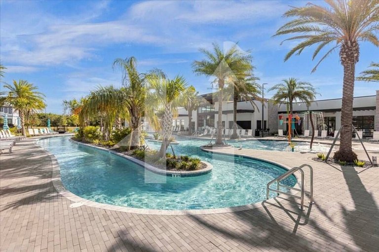 Vacation Home Near Disney, 12 bedrooms