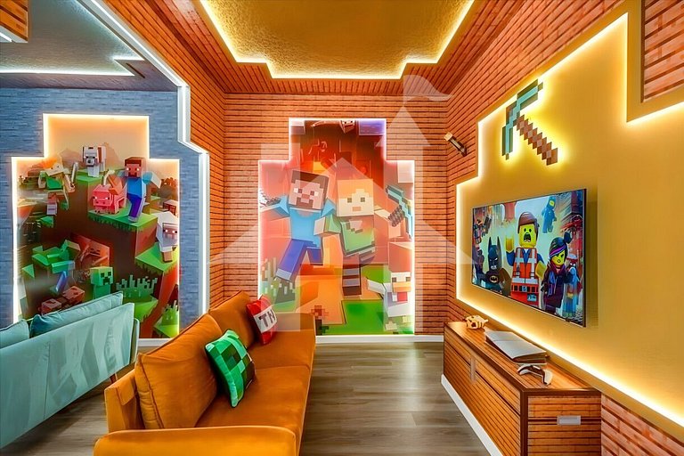 Vacation Home Near Disney, 12 bedrooms