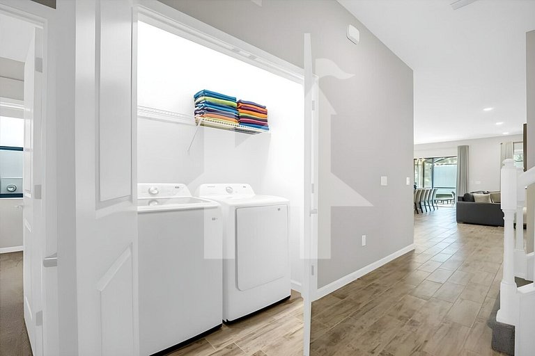 Vacation Home Near Disney, 12 bedrooms