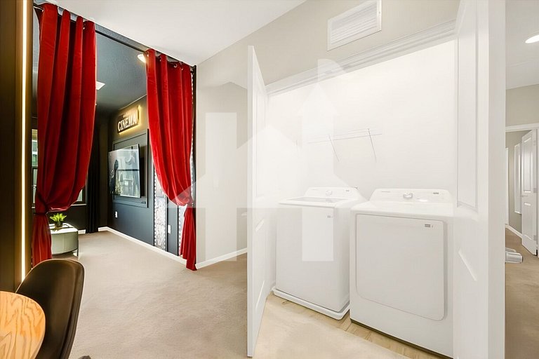 Vacation Home Near Disney, 12 bedrooms