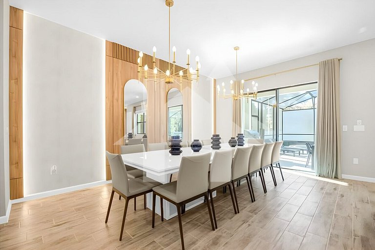 Vacation Home Near Disney, 12 bedrooms